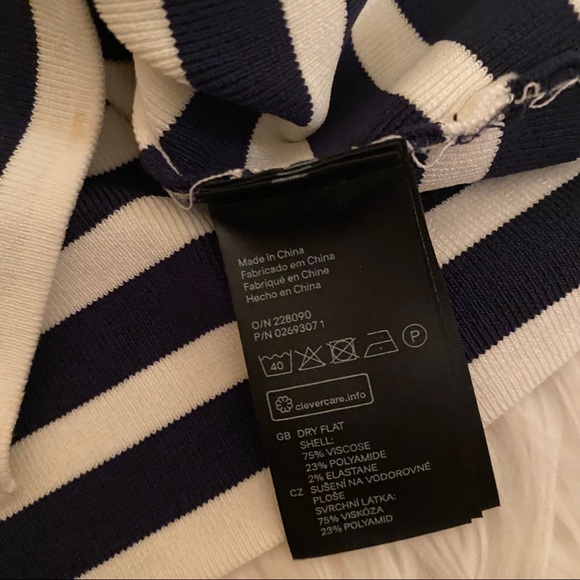 NWT H&M Navy & White Classic Striped Bardot Fitted Top Small - Picture 14 of 14